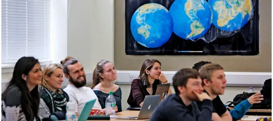 A picture of a classroom